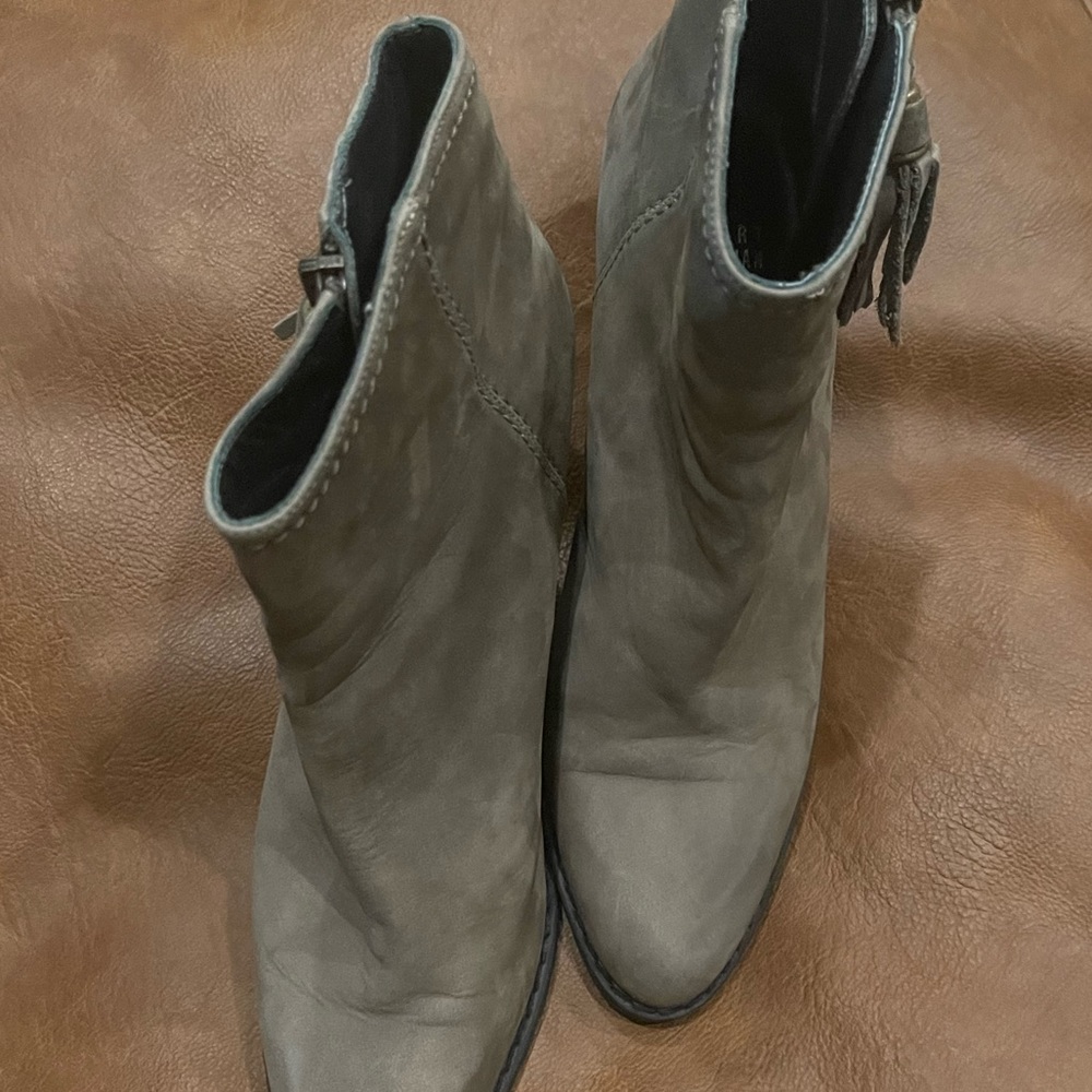 Stuart Weitzman Suede Prancing Tassel Block Heel … - image 7